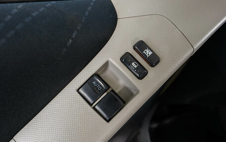 Toyota Yaris III рестайлинг, 2006 год, 499 000 рублей, 25 фотография