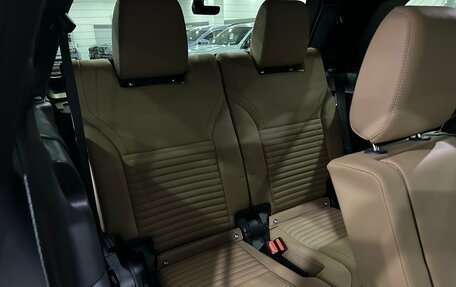 Land Rover Discovery IV, 2024 год, 11 990 000 рублей, 24 фотография