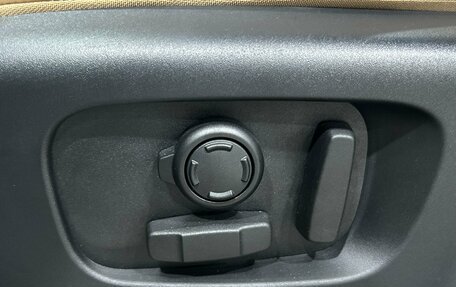 Land Rover Discovery IV, 2024 год, 11 990 000 рублей, 30 фотография