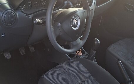 Renault Logan I, 2015 год, 420 000 рублей, 9 фотография