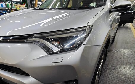 Toyota RAV4, 2017 год, 2 499 000 рублей, 6 фотография