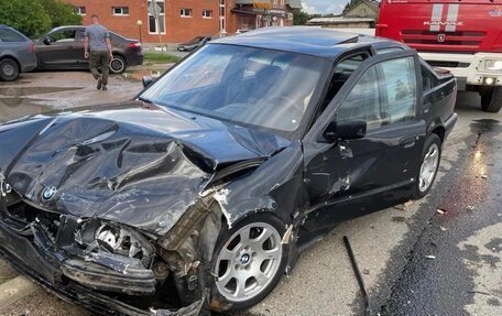 BMW 3 серия, 1992 год, 320 000 рублей, 18 фотография