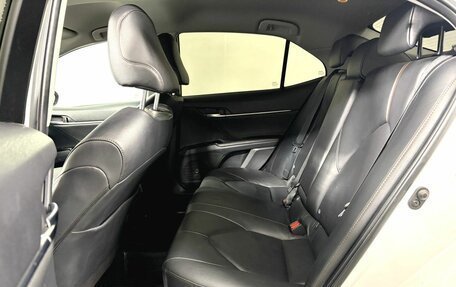 Toyota Camry, 2018 год, 2 750 000 рублей, 19 фотография