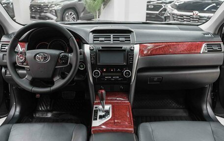 Toyota Camry, 2014 год, 1 490 000 рублей, 11 фотография