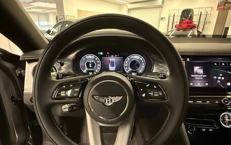 Bentley Flying Spur, 2025 год, 42 900 000 рублей, 24 фотография