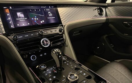 Bentley Flying Spur, 2025 год, 42 900 000 рублей, 28 фотография