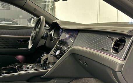 Bentley Flying Spur, 2025 год, 42 900 000 рублей, 32 фотография