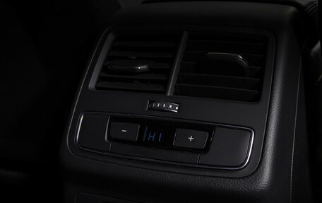 Audi A4, 2018 год, 2 470 000 рублей, 18 фотография