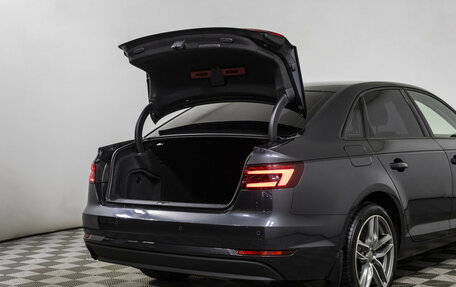 Audi A4, 2018 год, 2 470 000 рублей, 19 фотография