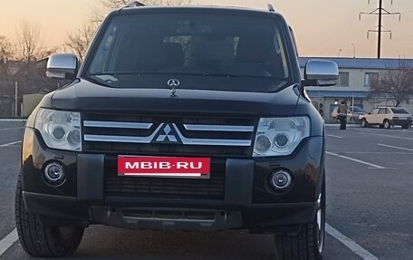 Mitsubishi Pajero IV, 2008 год, 1 750 000 рублей, 2 фотография