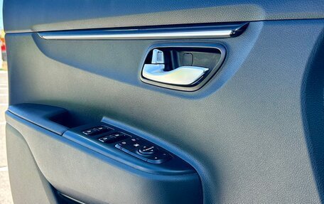 KIA Rio IV, 2018 год, 1 690 000 рублей, 7 фотография