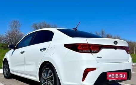KIA Rio IV, 2018 год, 1 690 000 рублей, 2 фотография