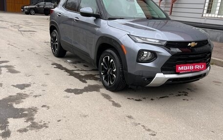 Chevrolet TrailBlazer, 2021 год, 2 030 000 рублей, 3 фотография