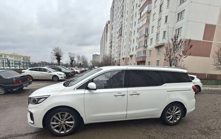 KIA Carnival III, 2018 год, 2 950 000 рублей, 5 фотография