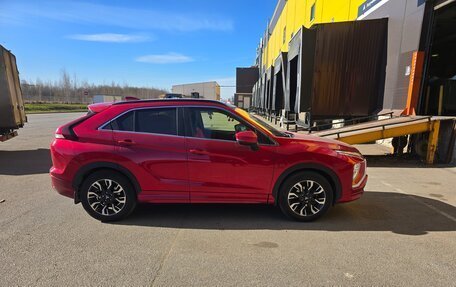 Mitsubishi Eclipse Cross, 2021 год, 2 999 999 рублей, 3 фотография