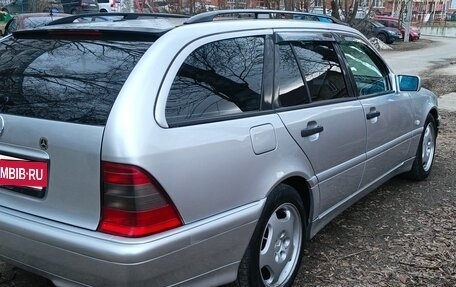 Mercedes-Benz C-Класс, 1998 год, 580 000 рублей, 4 фотография