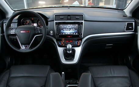 Haval H6, 2015 год, 1 340 000 рублей, 6 фотография