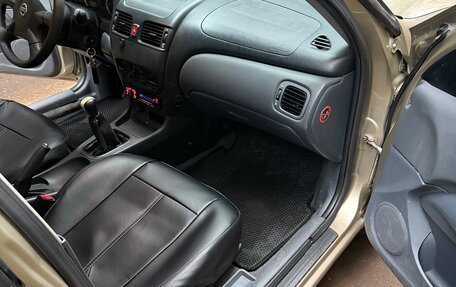 Nissan Almera, 2004 год, 285 000 рублей, 10 фотография