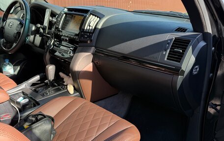 Toyota Land Cruiser 200, 2014 год, 6 000 000 рублей, 16 фотография