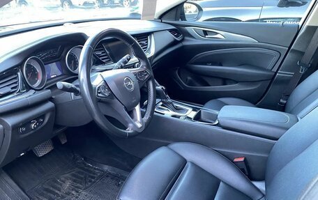 Opel Insignia II рестайлинг, 2017 год, 1 544 000 рублей, 10 фотография