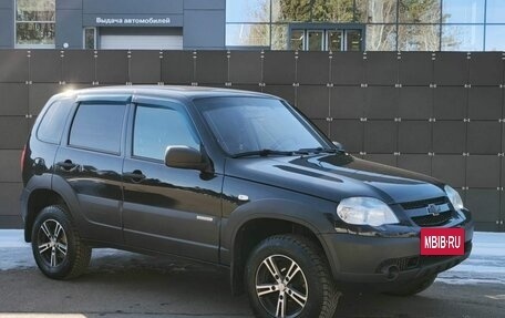 Chevrolet Niva I рестайлинг, 2017 год, 775 000 рублей, 5 фотография