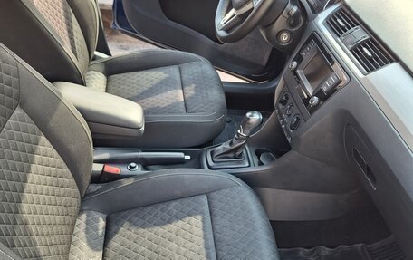 Skoda Rapid I, 2016 год, 1 300 000 рублей, 4 фотография