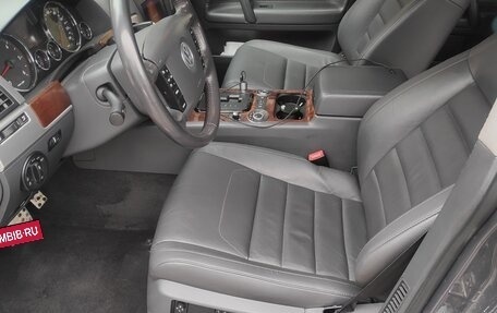 Volkswagen Touareg III, 2009 год, 1 550 000 рублей, 7 фотография