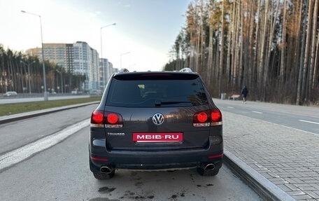 Volkswagen Touareg III, 2009 год, 1 550 000 рублей, 2 фотография