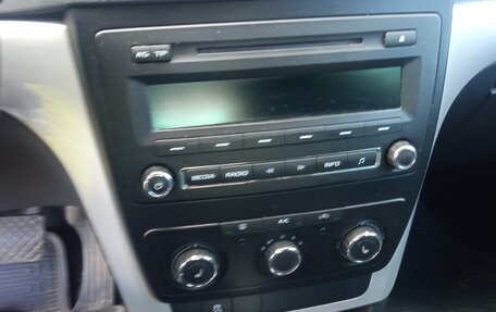 Skoda Yeti I рестайлинг, 2013 год, 970 000 рублей, 12 фотография