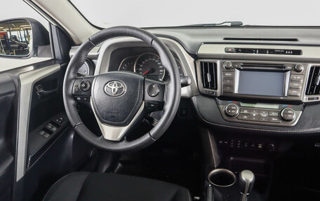 Toyota RAV4, 2014 год, 2 099 000 рублей, 13 фотография