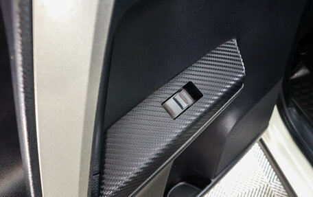 Toyota RAV4, 2014 год, 2 099 000 рублей, 24 фотография