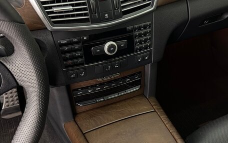 Mercedes-Benz E-Класс, 2009 год, 2 450 000 рублей, 4 фотография