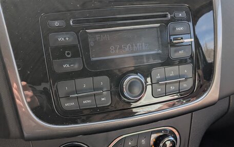 Renault Sandero II рестайлинг, 2014 год, 950 000 рублей, 10 фотография