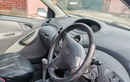 Toyota Vitz, 2000 год, 335 000 рублей, 5 фотография