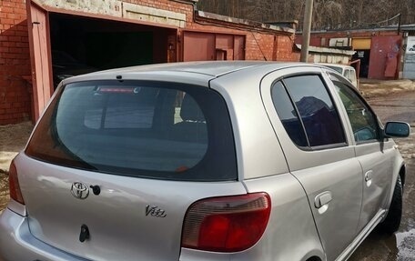 Toyota Vitz, 2000 год, 335 000 рублей, 4 фотография