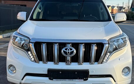 Toyota Land Cruiser Prado 150 рестайлинг 2, 2015 год, 4 270 000 рублей, 16 фотография