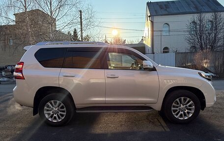 Toyota Land Cruiser Prado 150 рестайлинг 2, 2015 год, 4 270 000 рублей, 14 фотография