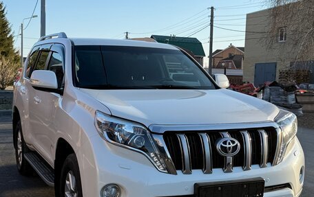 Toyota Land Cruiser Prado 150 рестайлинг 2, 2015 год, 4 270 000 рублей, 18 фотография