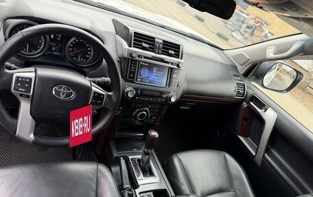 Toyota Land Cruiser Prado 150 рестайлинг 2, 2015 год, 4 270 000 рублей, 25 фотография