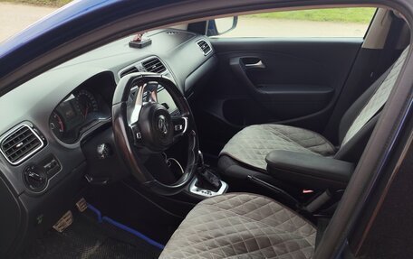 Volkswagen Polo VI (EU Market), 2018 год, 900 000 рублей, 7 фотография