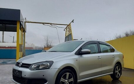 Volkswagen Polo VI (EU Market), 2013 год, 1 100 000 рублей, 3 фотография