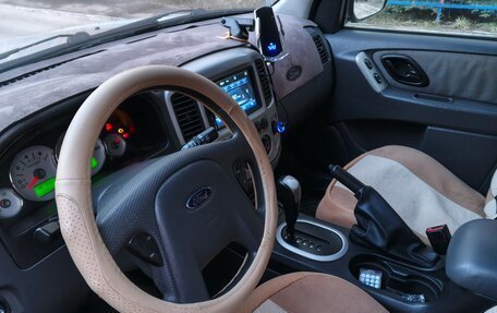 Ford Escape II, 2006 год, 400 000 рублей, 8 фотография