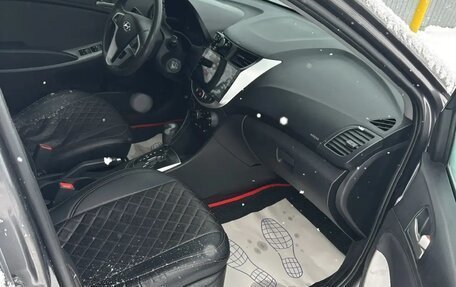 Hyundai Solaris II рестайлинг, 2015 год, 550 000 рублей, 2 фотография