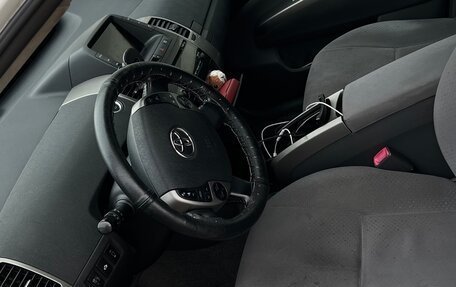 Toyota Prius, 2008 год, 600 000 рублей, 10 фотография