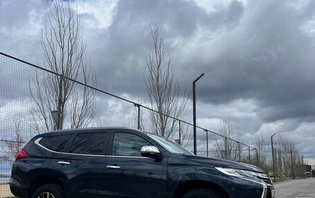 Mitsubishi Pajero Sport III рестайлинг, 2018 год, 8 600 000 рублей, 6 фотография