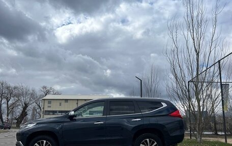 Mitsubishi Pajero Sport III рестайлинг, 2018 год, 8 600 000 рублей, 4 фотография