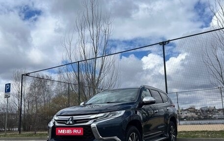 Mitsubishi Pajero Sport III рестайлинг, 2018 год, 8 600 000 рублей, 5 фотография