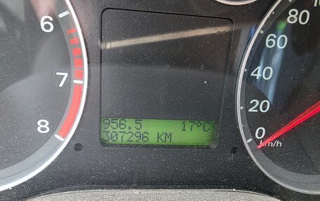 Ford Focus II рестайлинг, 2005 год, 280 000 рублей, 19 фотография