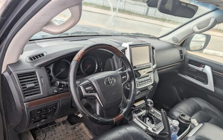Toyota Land Cruiser 200, 2016 год, 3 700 000 рублей, 7 фотография