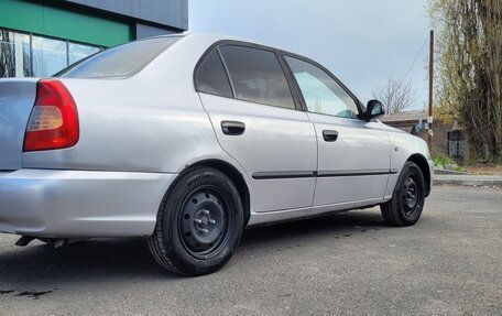 Hyundai Accent II, 2004 год, 350 000 рублей, 3 фотография